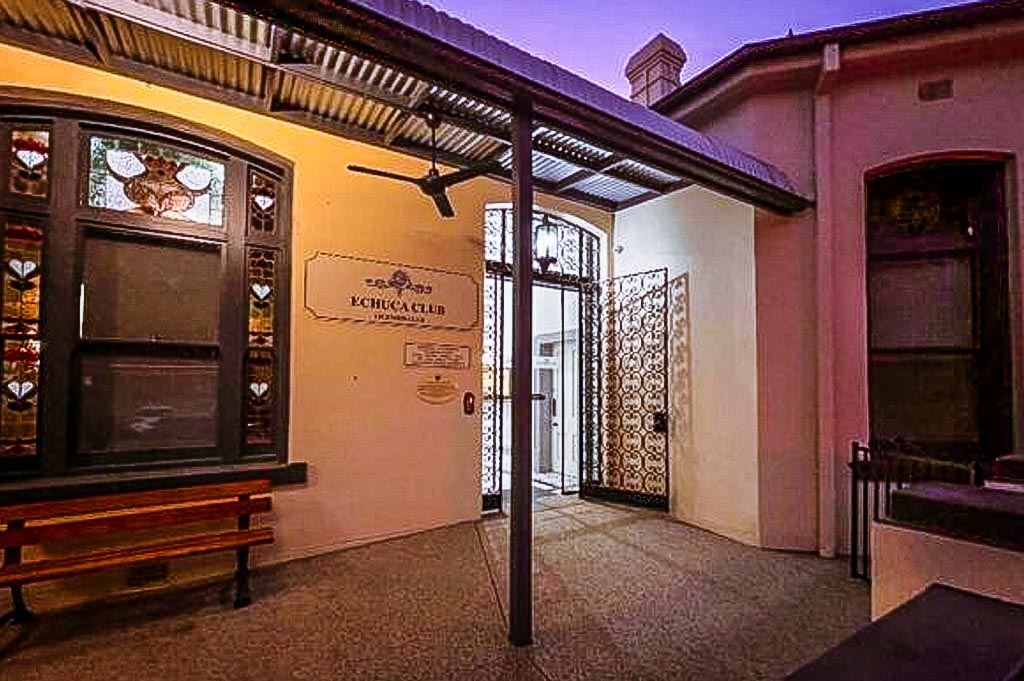 Echuca Club Night Entrance